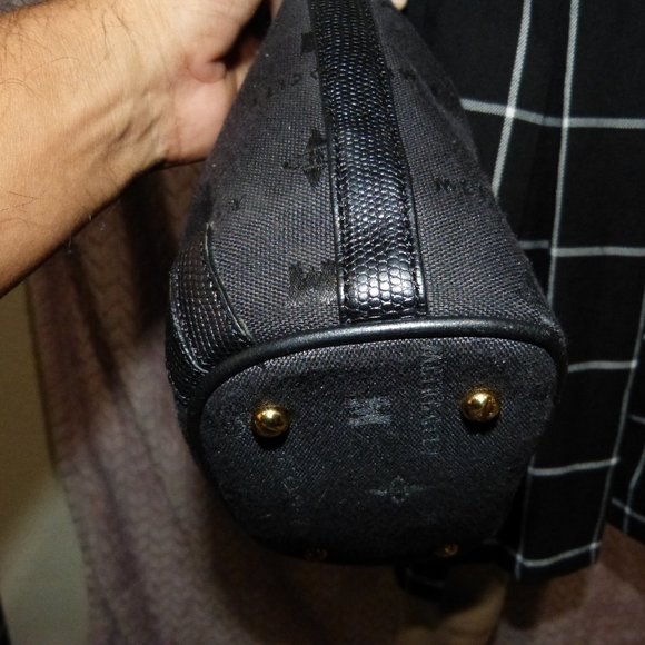 METRO CITY BLACK CROSSBODY/HAND BAG # 0466411 - Picture 8 of 11